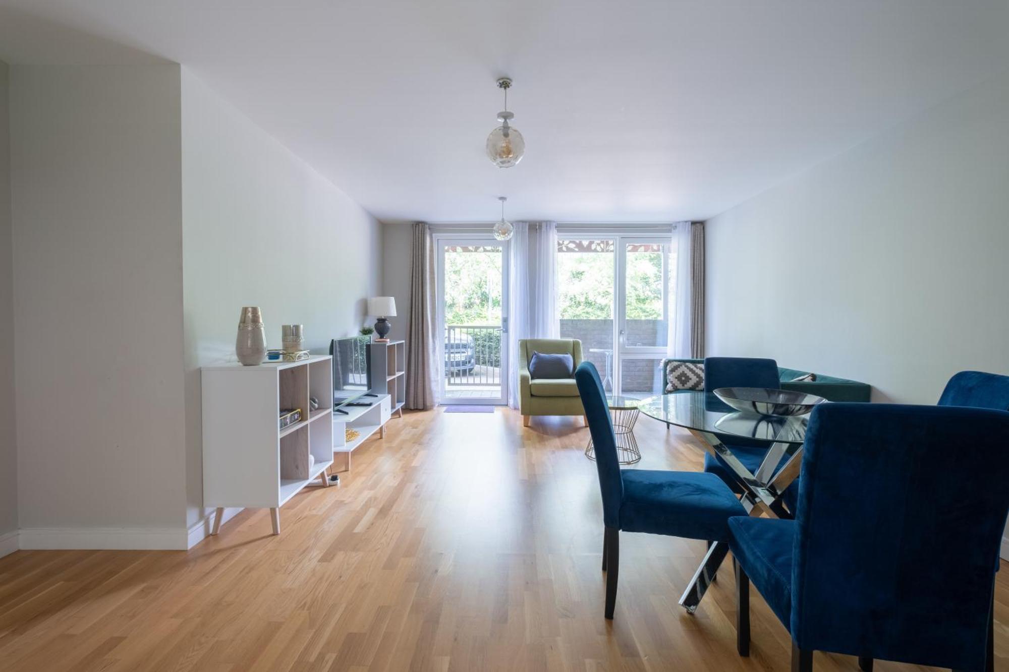 Brand New London Flat With Car Parkアパートメント エクステリア 写真